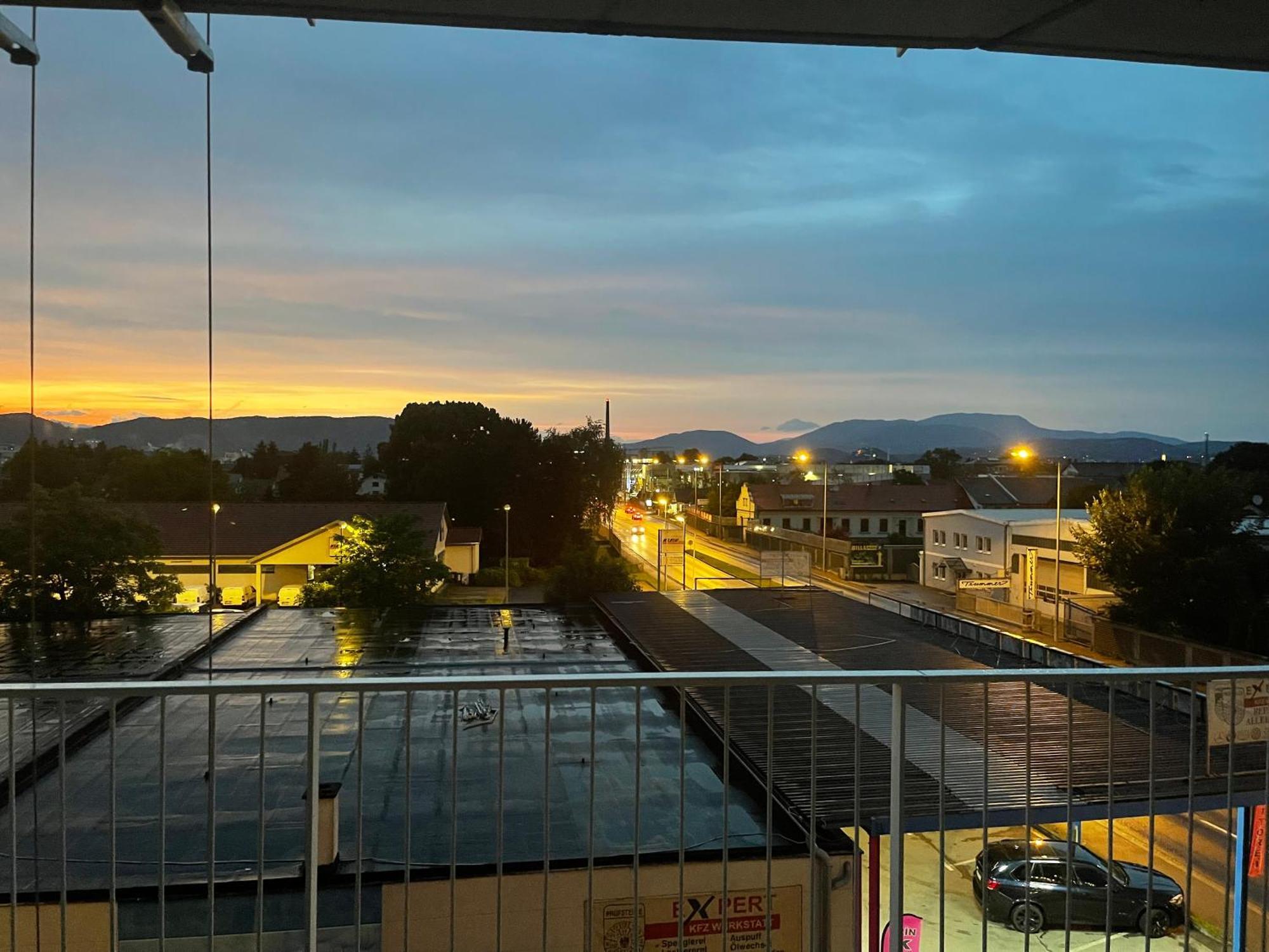 Luxusapartment Mit 40 Qm Terrasse, E-Parkplatz Und Parkplatz 格拉茨 外观 照片